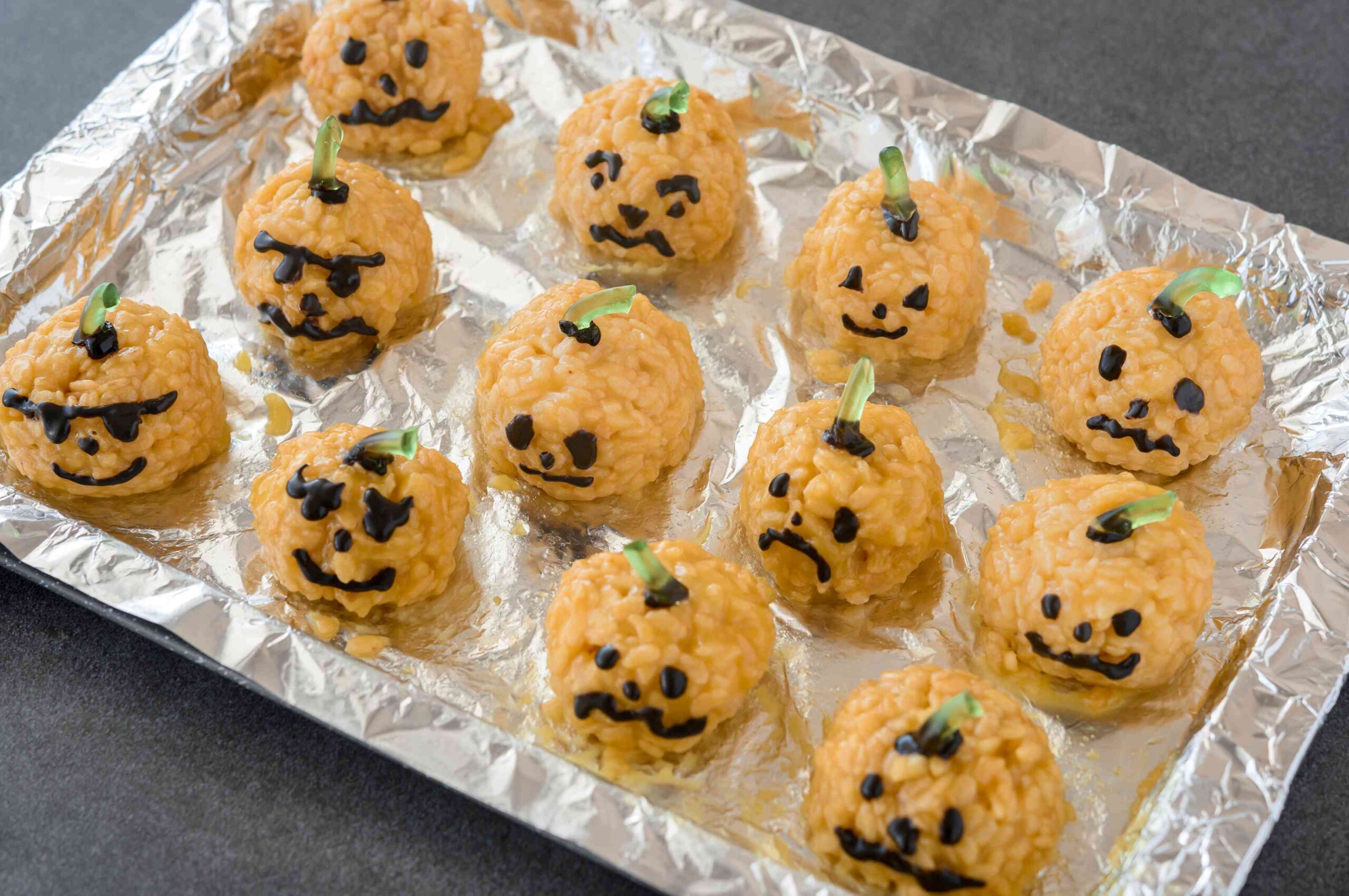 pumpkin rice crispy treats step 10 scaled