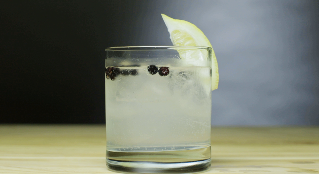 smoked gin tonic